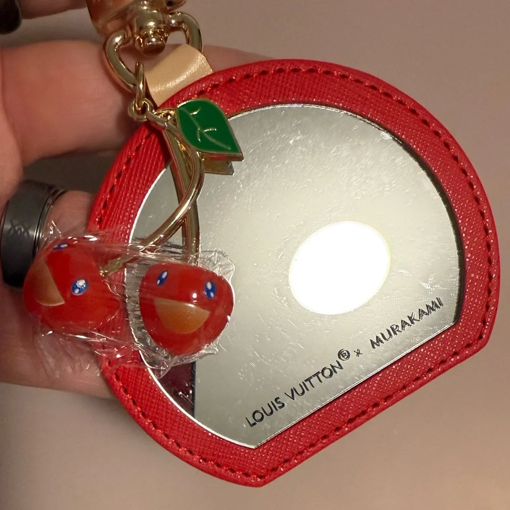 Bag Charm/Key Holder Luxury Murakami mirror with Red Cherries 🍒 - Picture 3 of 4